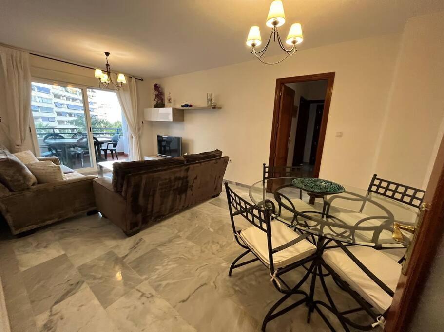 Marbella Piso En Casco Junto A Playa Piscina In Summer Season Εξωτερικό φωτογραφία